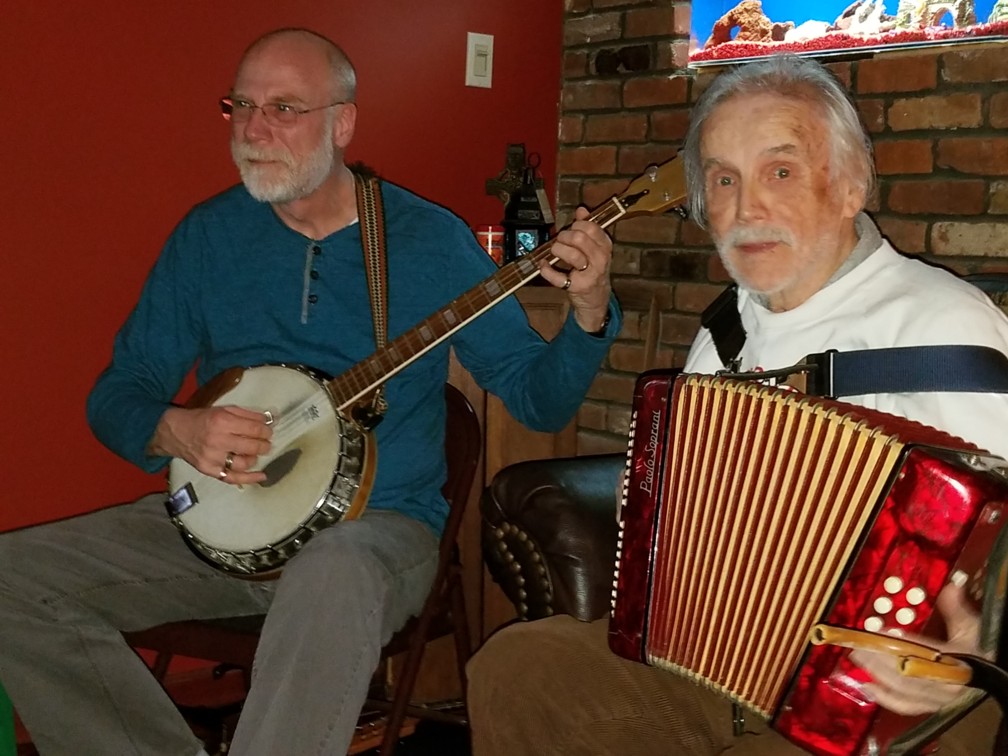 with S&eacute;amas at Brian's, 2019